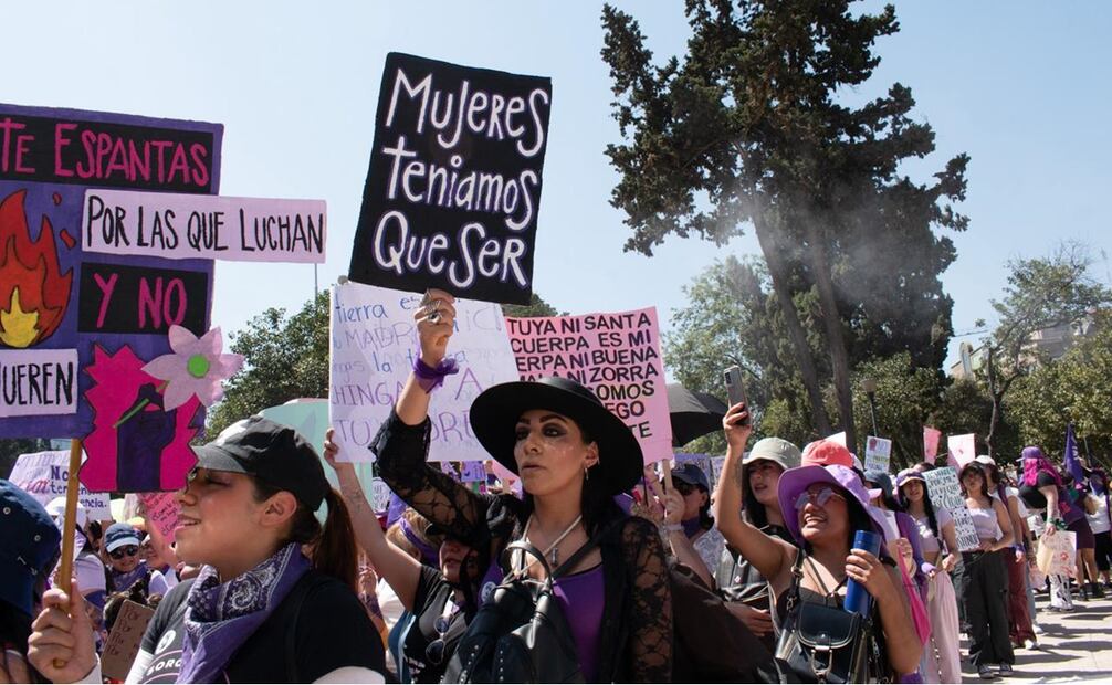 "Mujeres teniamos que ser". Foto: Abril Angulo/ EL UNIVERSAL