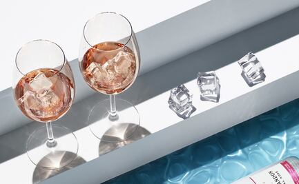 Cancún celebra 50 años con champaña de colección