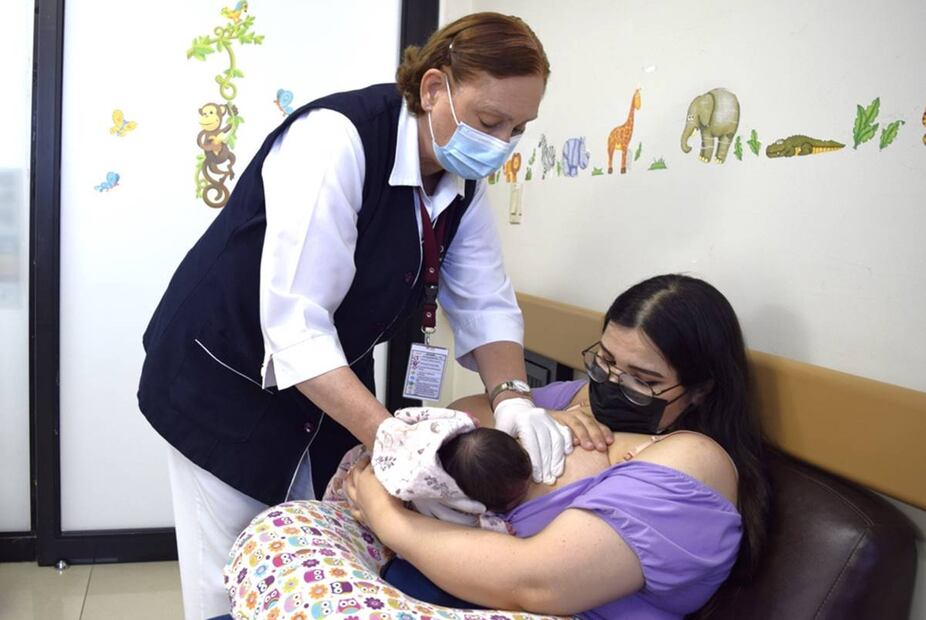 Impacto del regreso al trabajo en la salud mental y la lactancia.  Foto: Especial