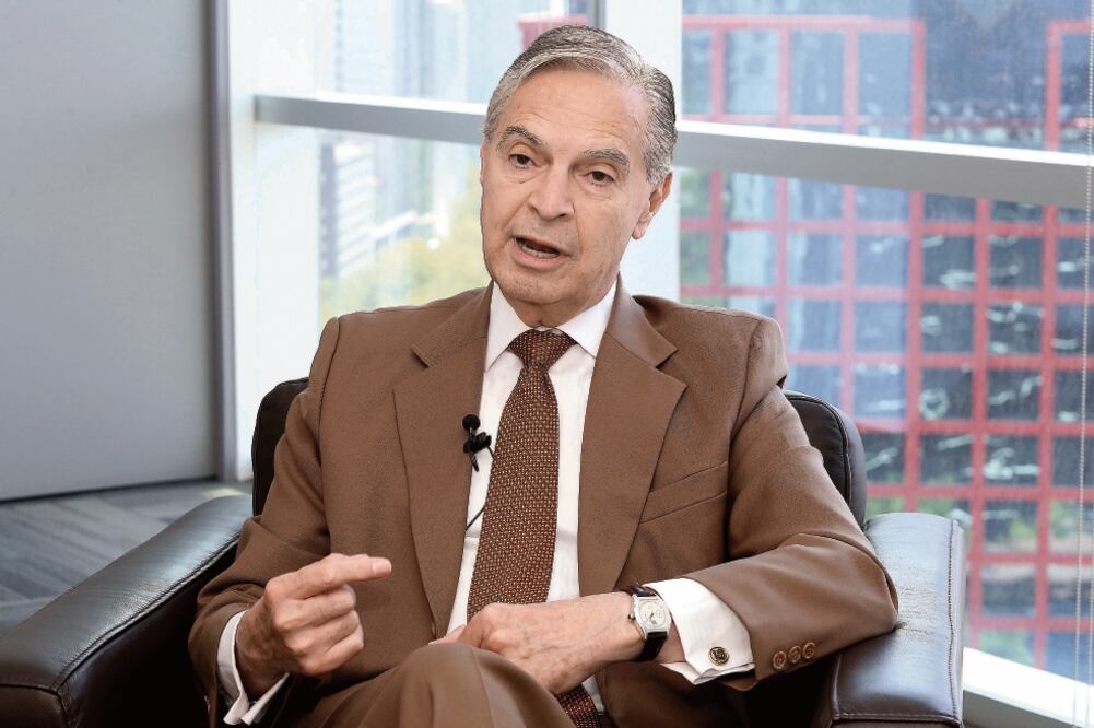 Ernesto Derbez Bautista Aspirante panista a la candidatura presidencial (ARCHIVO EL UNIVERSAL)