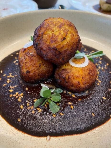 Prueba la cocina del poblano Ángel Vázquez en CDMX por tiempo limitado