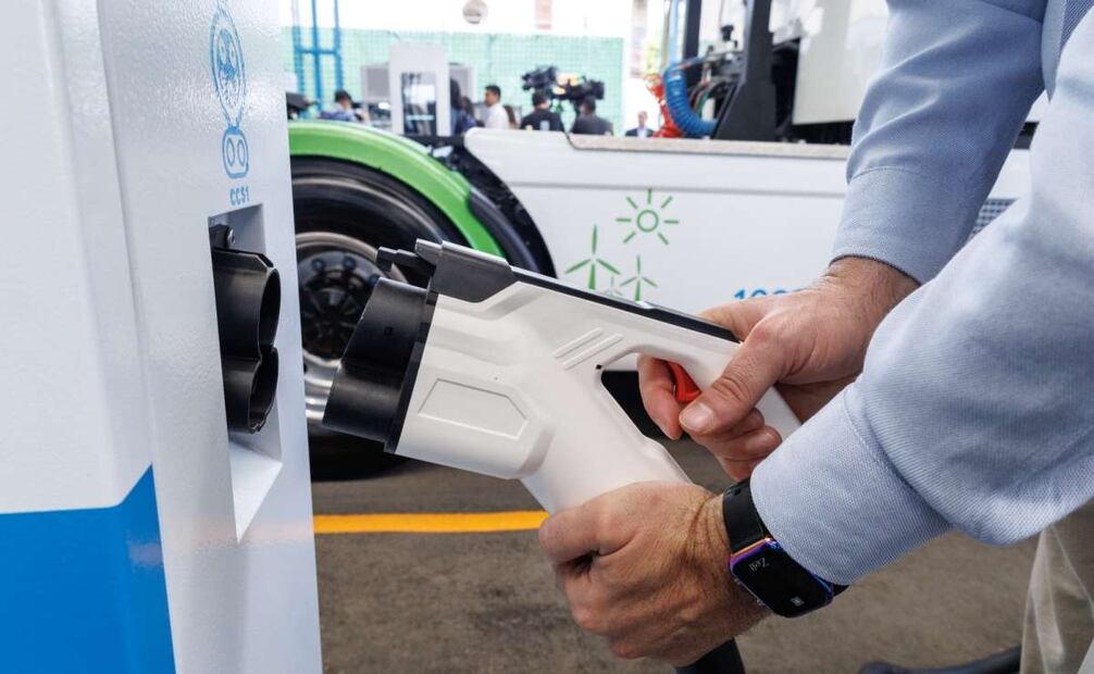 Huawei Digital Power y Deléctrico inauguró el primer centro de recarga rápida de vehículos eléctricos en Tultitlán, Edomex. Foto: Yaretzy M. Osnaya/EL UNIVERSAL