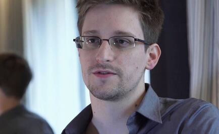 Snowden, perseguido por años por el ex director del FBI, critica su despido