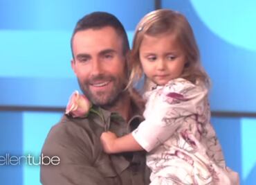 Adam Levine conoce a niña que está enamorada de él