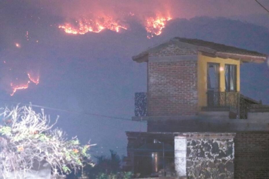 Incendio en el Tepozteco: "allá arriba se siente miedo", dice brigadista
