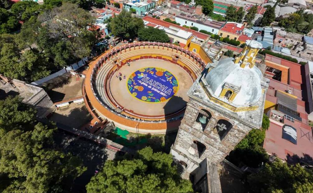 Presentan la Feria de Tlaxcala 2026; buscará imponer un Récord Guinness con una cata de pulque.
Foto: Especial.