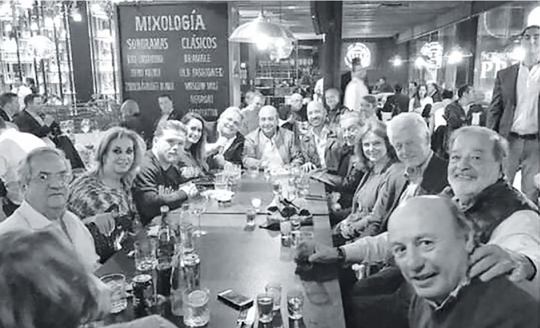 Así fue la famosa cena que tuvieron Carlos Bremer, Slim y Bill Clinton en Guadalajara. Foto: Archivo / El Universal