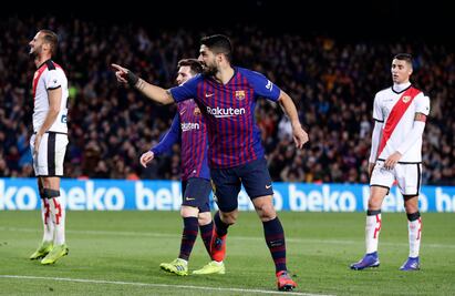 Barcelona remonta y vence al Rayo Vallecano 