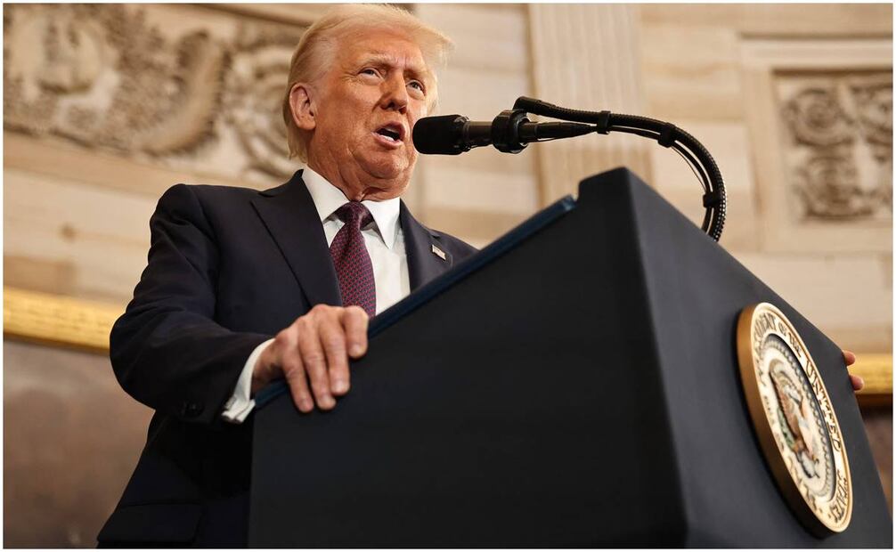 El presidente de los Estados Unidos, Donald Trump, pronuncia su discurso inaugural después de prestar juramento como el 47º presidente de los Estados Unidos en la Rotonda del Capitolio de los Estados Unidos el 20 de enero de 2025 en Washington, DC. Foto: AFP