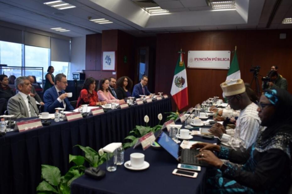 La SFP da la bienvenida expertos anticorrupción de la ICPC de Nigeria 
