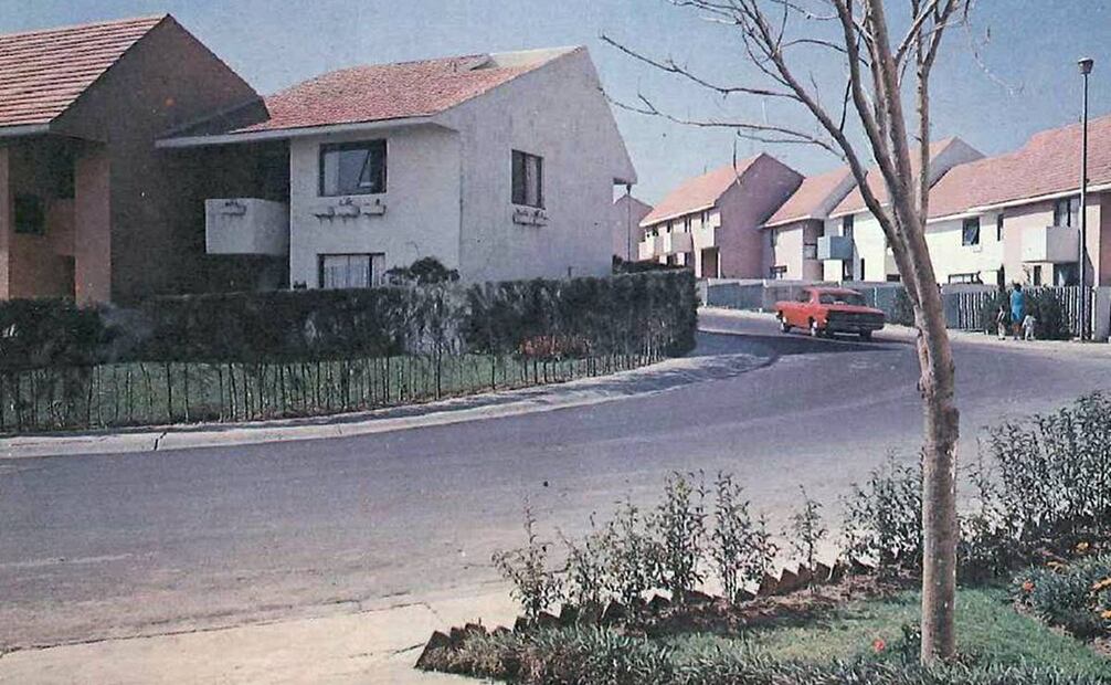 Conjunto La Alteña I, parte del plan maestro para Lomas Verdes, (Barragán, Sordo, Wiechers - 1964-67). Imagen: icaronycteris en Tumblr.