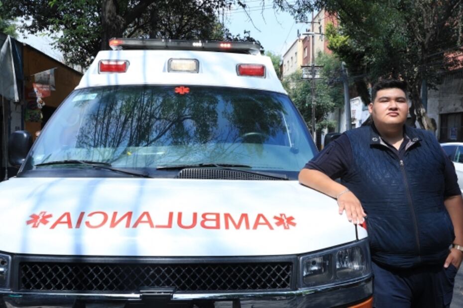La joven tripulación que salva vidas en una ambulancia