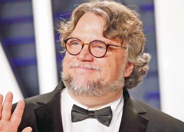 Guillermo del Toro helps Mexican students attend mathematics contest