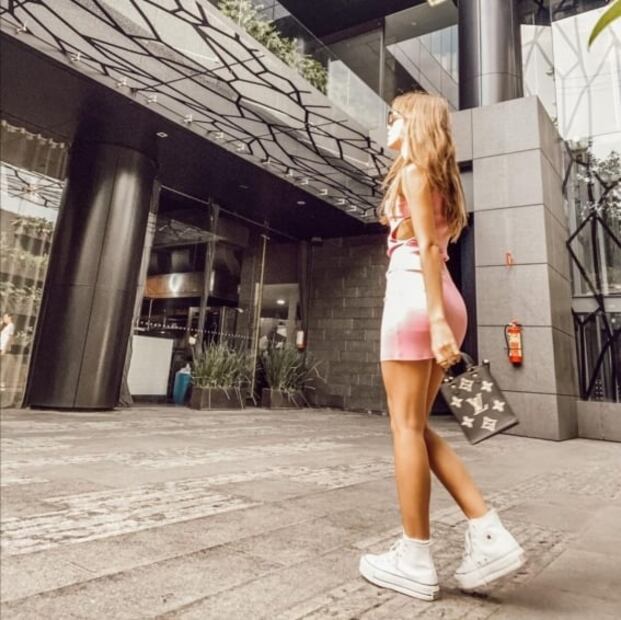 Conoce a Azul Guaita, la nueva Rebelde con el look casual más sexy