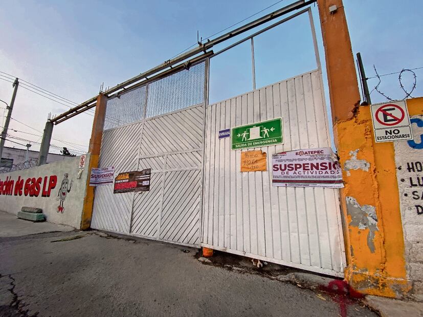 Autoridades aseguraron una propiedad despojada a una adulta mayor en Ecatepec, por integrantes de Los 300, para usarlo como gasera clandestina. (Foto: Axel Sánchez/ EL UNIVERSAL)