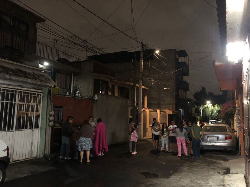 Alerta sismica en Cerro de la Estrella Iztapalapa. Foto: Juan Boites