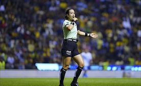 Exárbitro mexicano revienta a Katia Itzel García por polémica en el América vs Puebla