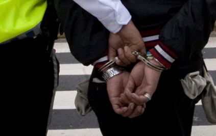 Detienen a una persona por presunta defraudación fiscal