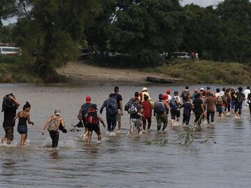 Mueren ahogados padre e hijo salvadoreños al tratar de cruzar el río Suchiate
