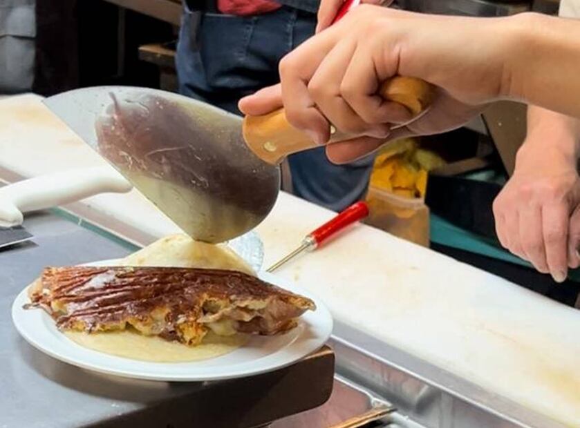 Festeja el Día del Taco en El Califa. Foto: Alan Nájera / El Universal