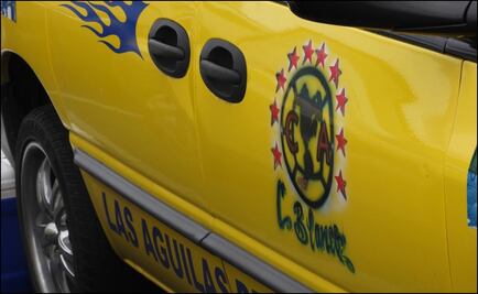 La camioneta del campeón, presente en los partidos del Tricolor