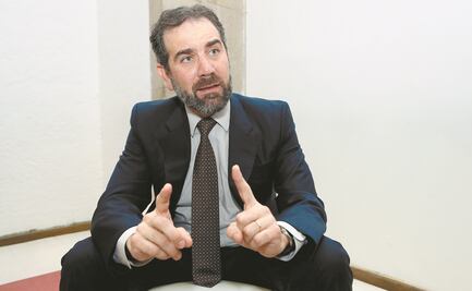 Lorenzo Córdova difunde documental del INE mencionado por AMLO en la "mañanera"