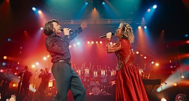 Kate Hudson teje en Song Sung Blue su amor por la música