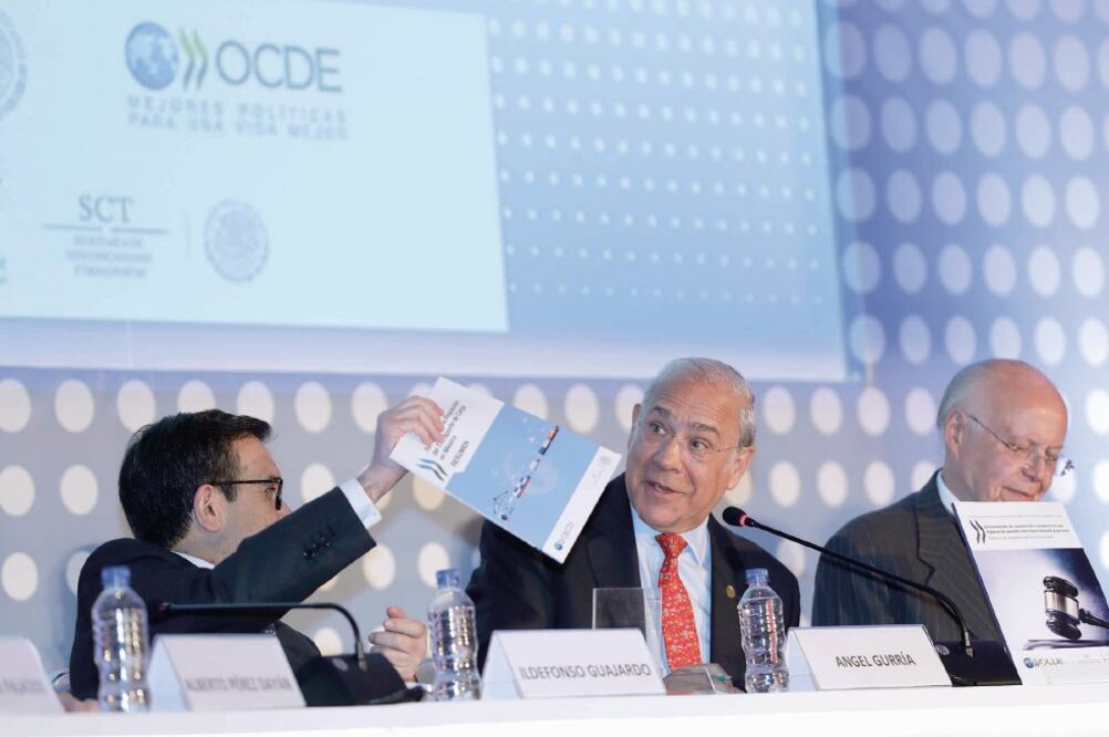 José Ángel Gurría, secretario general de la OCDE, indicó que en el caso del sector ferroviario, se requieren juntar datos necesarios para formar juicios sobre competencia, pues las empresas a veces no entregan información. (IVAN STEPHENS. EL UNIVERSAL)