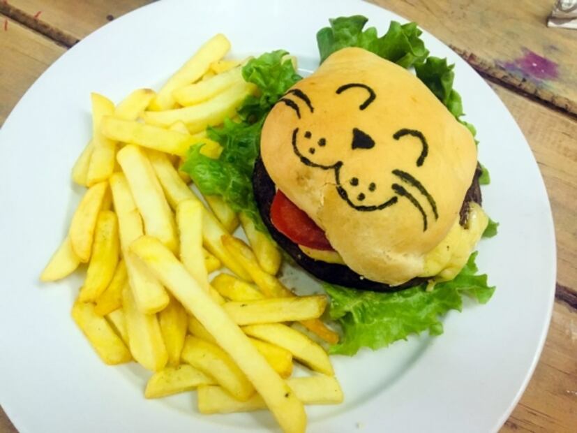 Catfecito, un restaurante dedicado a los gatos