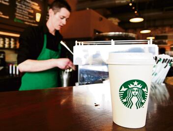 En Starbucks alistan huelga en día clave