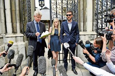 Aplaza Corte decisión sobre la vida de Charlie 