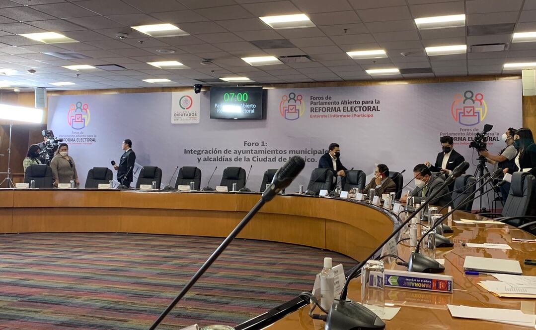 Parlamento Abierto en la Cámara de Diputados. Foto: Twitter @del_angel_caro