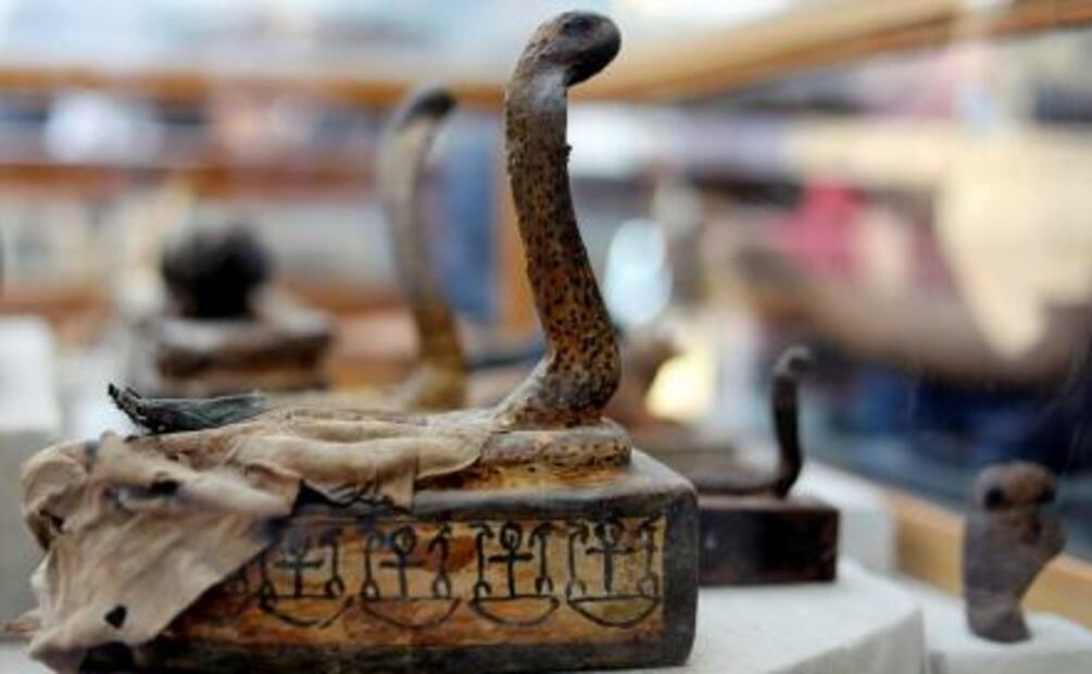 Hallan decenas de momias de gatos en El Cairo 