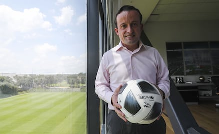 Mikel Arriola, "La Liga MX no se va de la televisión abierta, busca otras audiencias"