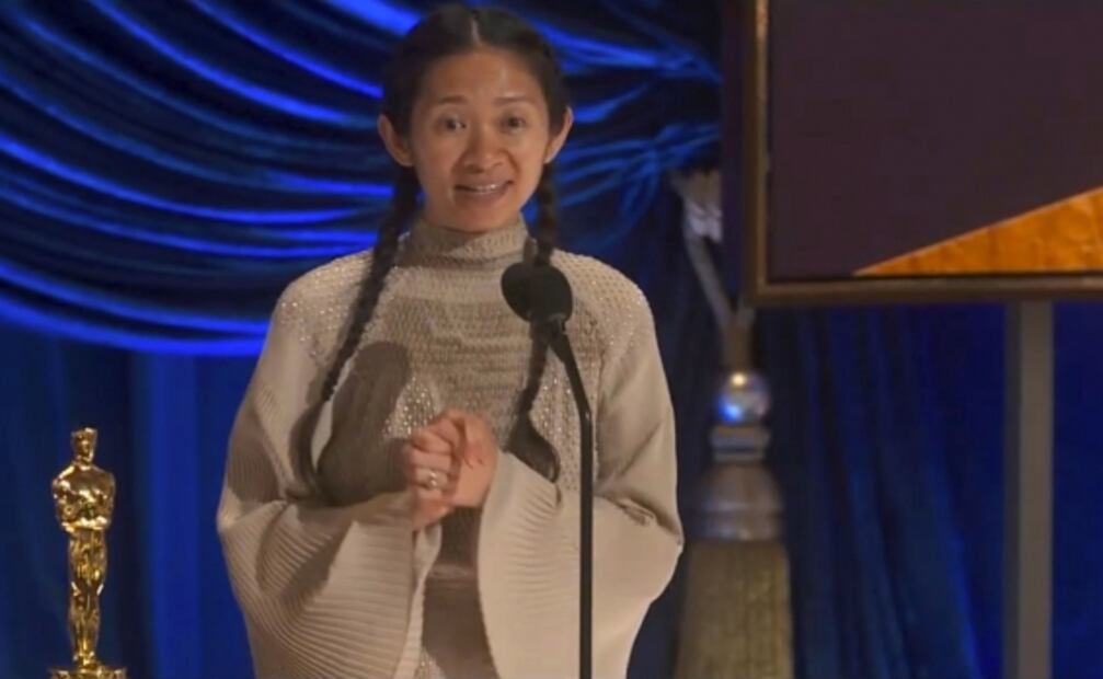 Chloé Zhao hace historia con "Nomadland" en los premios Oscar 2021