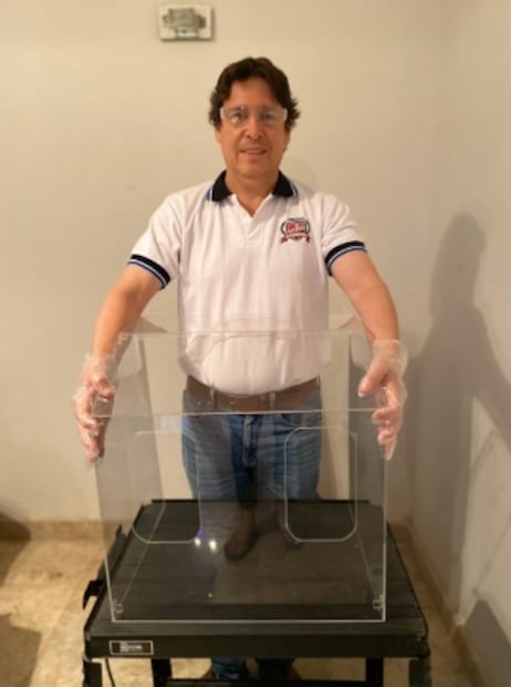 Mexicans design intubation box for patients with COVID-19