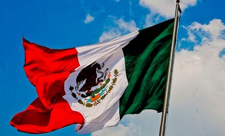 Plan de Iguala y Día de la Bandera, en un día como hoy