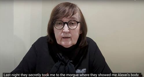 Madre de Navalny recibió el cuerpo del disidente ruso que murió en la cárcel, informa su portavoz