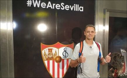 'Chicharito' ya está en Sevilla para cerrar su fichaje