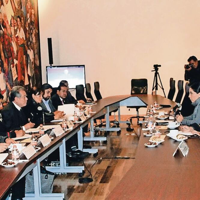 A la fecha se realizaron 228 juntas entre los equipos de transición. ARCHIVO EL UNIVERSAL