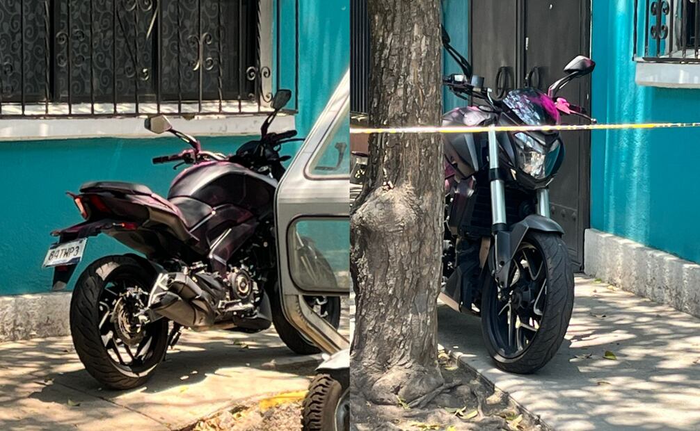 Motocicleta donde presuntamente iba el hombre que mató a disparos a colaboradores de Clara Brugada. Foto: Rafael García/ELUNIVERSAL