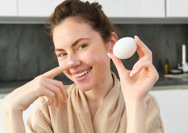 Cómo hacer una mascarilla de huevo antiarrugas 