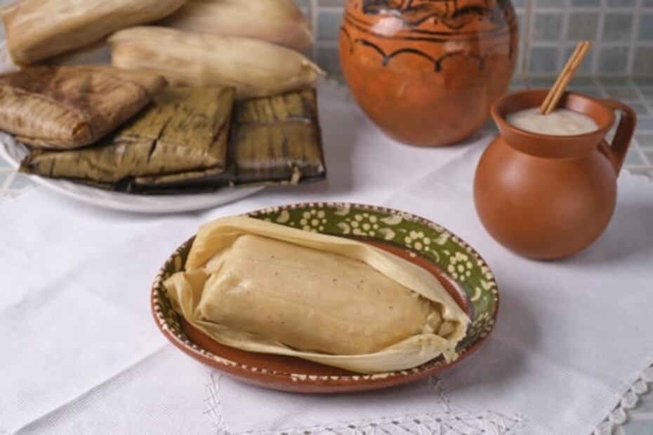 Haz tamales de ate con queso para el antojo