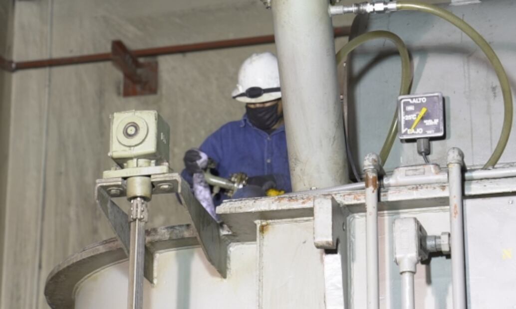 Metro inicia montaje de infraestructura tras incendio en subestación