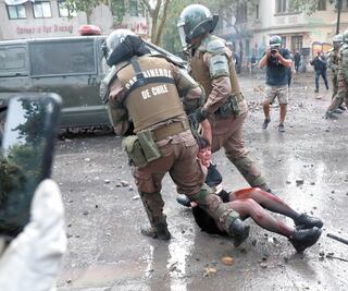 Vive Chile protestas y sismo de 6.1 grados