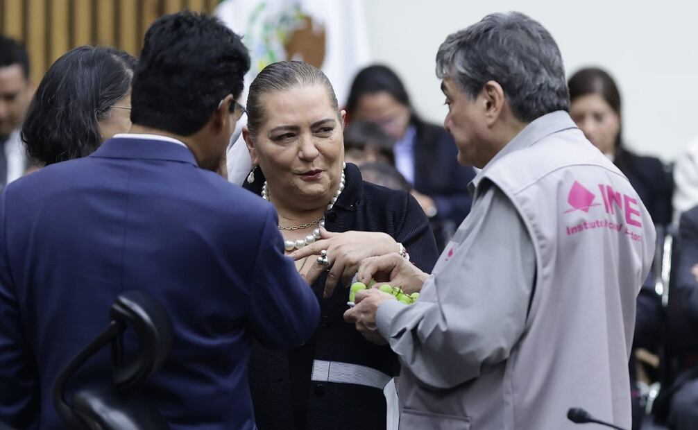 Aspectos de la sesión extraordinaria del Consejo General del INE donde mandaron a receso hasta el día de mañana a las 17 horas. Foto: Fernanda Rojas/ EL UNIVERSAL