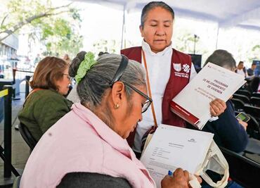 Entregan 783 créditos para mejorar viviendas
