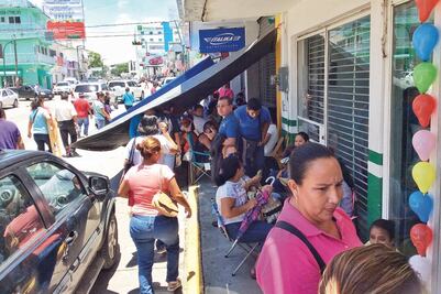 Gobierno minimiza paro de actividades  