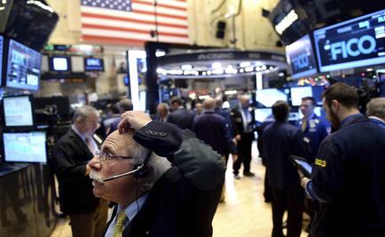 Wall Street cierra estable pese al yuan; BMV cae 0.78%