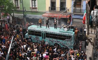 U2 sorprende a sus fans mexicanos al tomar las calles del Centro Histórico 